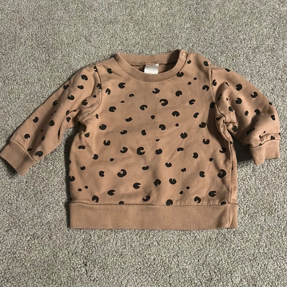 H&M unisex leopard sweatshirt